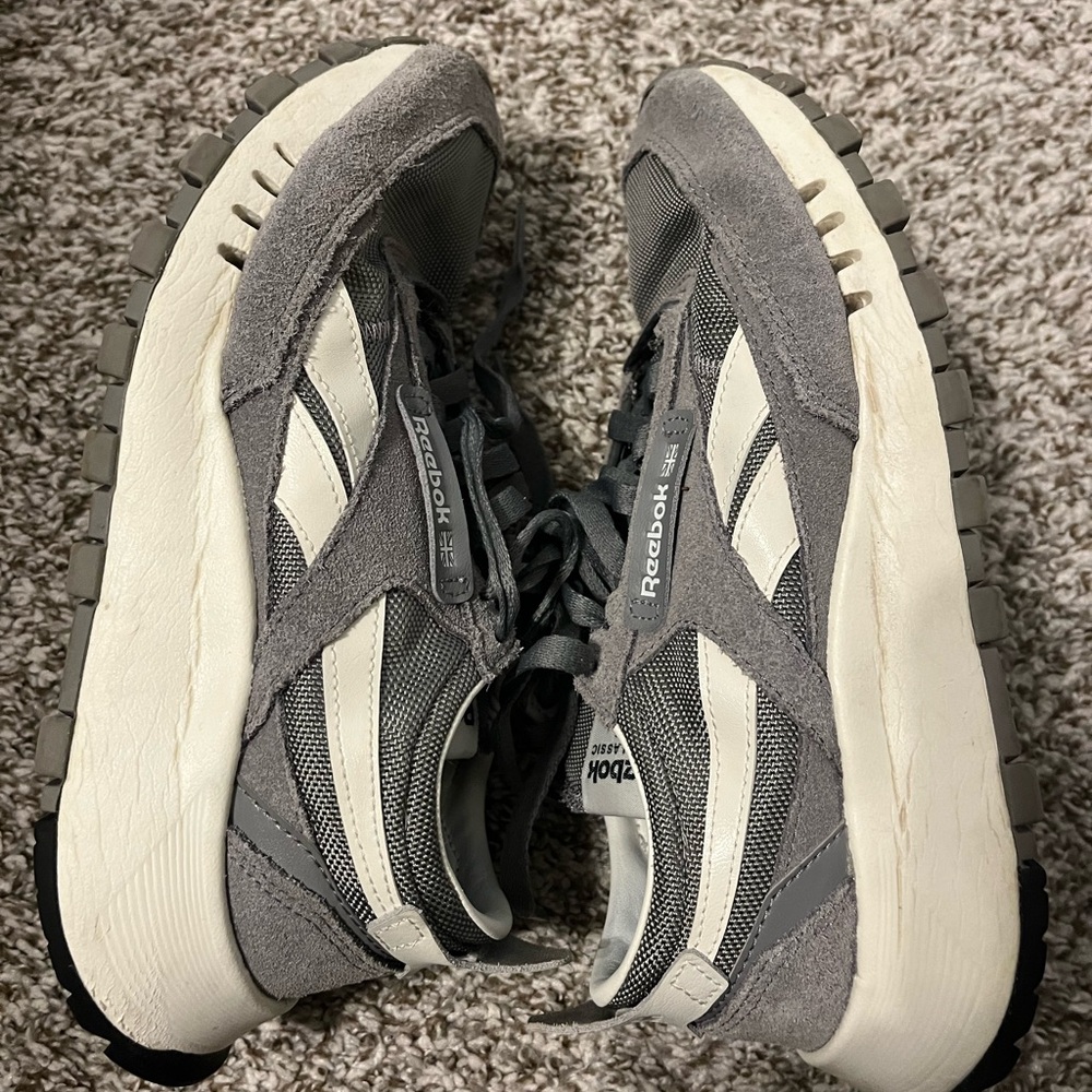 Reebok Men's Gray and White Trail-Style Sneakers